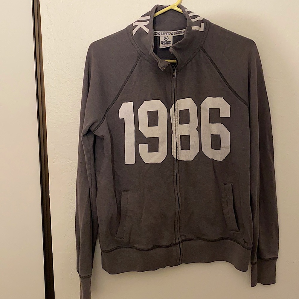 PINK VICTORIA’S SECRET GREY ZIPUP 1986